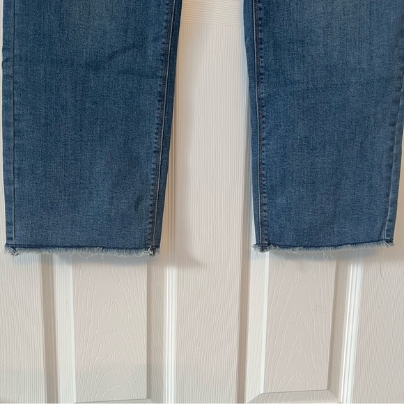Susan Graver Jeans-Size 16-Frayed Cuff-Like New - Picture 4 of 10